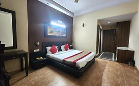 Hotel Mid Town